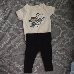 GARANIMALS newborn cream music monkey onesie and CAT & JACK 0-3mo black pants